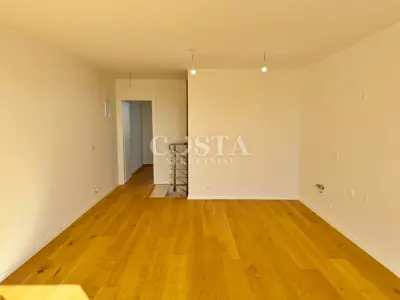 Stan 74 m², Povljana - 2 etaže, balkon i parkirno mjesto - 11