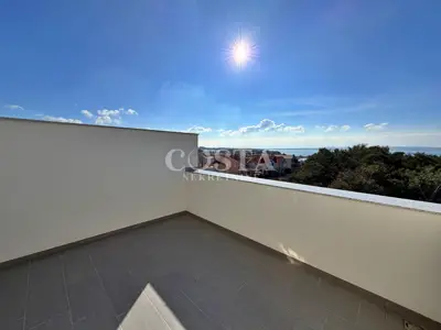 Stan 74 m², Povljana - 2 etaže, balkon i parkirno mjesto - 17