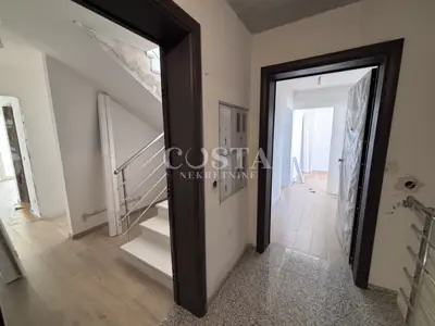 Stan 74 m², Povljana - 2 etaže, balkon i parkirno mjesto - 20