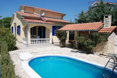 House with a pool surrounded by greenery, Labin, Istria - 2