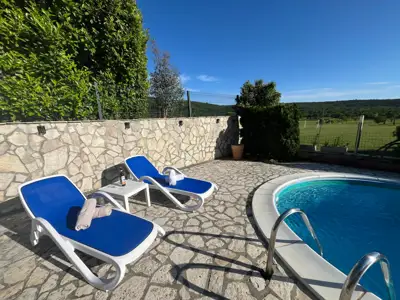 House with a pool surrounded by greenery, Labin, Istria - 6