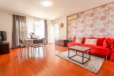 Haus, Rovinj - 100 m vom Strand, zwei Wohnungen - 4