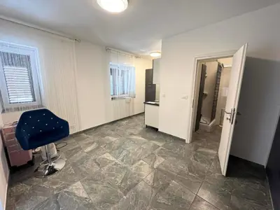 Wohnung in Pula, Centar - 2 Schlafzimmer, renoviert 2024.