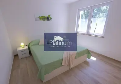 Haus 220 m², Štokovci - Pool und Garten - 6