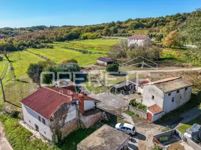 Estate 2,464 m², Potpićan - house and 4 buildings - 8