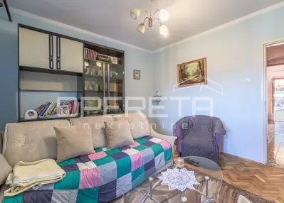 Estate 2,464 m², Potpićan - house and 4 buildings - 21