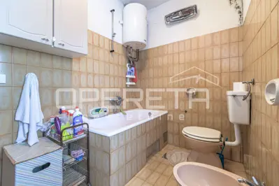 Estate 2,464 m², Potpićan - house and 4 buildings - 19
