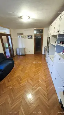 Pula, stan 88 m². Centar grada. - 11