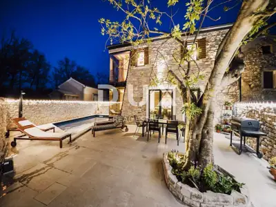 Steinvilla 100 m², Privlaka - beheizter Pool und Parkplatz - 2