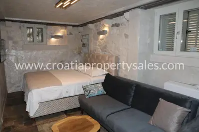 Kamena kuća 90 m², Otok Hvar - u centru grada - 7