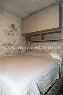 Kamena kuća 90 m², Otok Hvar - u centru grada - 4