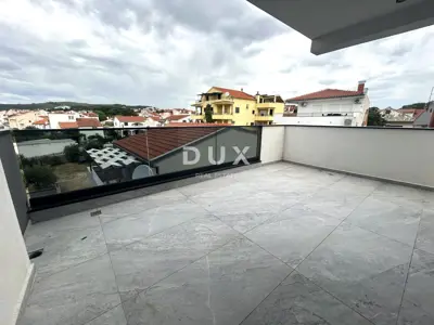 Penthouse 109 m², Vodice - 3 Schlafzimmer und Dachterrasse