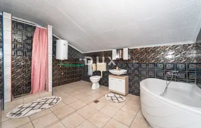 DALMATIEN, KARIN DONJI - Großzügiges Haus mit zwei Apartments und Konoba - 13