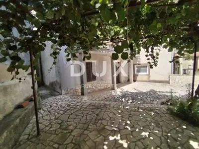 Kuća 140 m², Marčana - dvije etaže, 4 sobe
