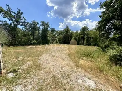 Bauland 900 m², Jurdani - ruhige Lage und Aussicht