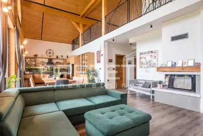 Haus 4.500 m², Gornji Kneginec - am Wald und mit Blick auf die Hügel - 3