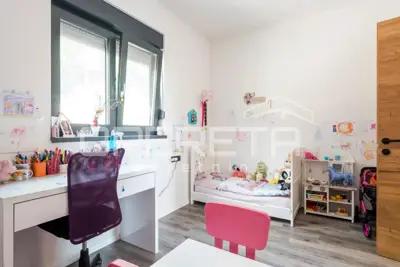 Haus 4.500 m², Gornji Kneginec - am Wald und mit Blick auf die Hügel - 15