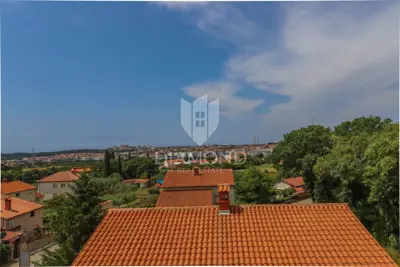 Luksuzna kuća u mirnom predgrađu Pule na tri etaže - 6