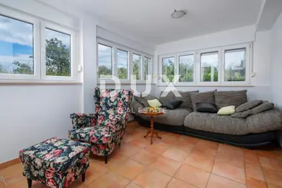 House 500 m², Banjole - pool and sea view - 5