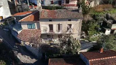 INSEL KRK - Haus mit Hof und Meerblick, im Kern des romantischen Vrbnikrbnik - 2
