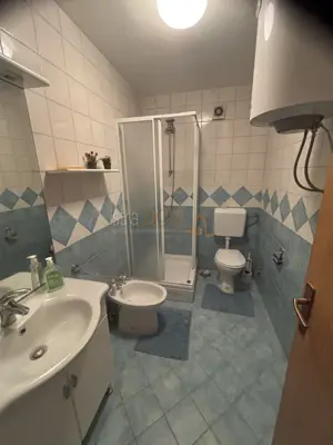 Dvoetažni stan 147 m², Ližnjan - pogled na more i garaža - 18