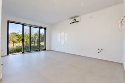 Stan 55 m², Štinjan - dvije spavaće sobe i vrt - 3