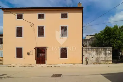 Kuća 210 m², Poreč okolica - istarska kamena kuća