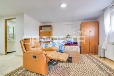 House 198 m², Prigorje Brdovečko - quiet location - 20