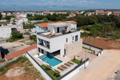 Vila 386 m², Zaton - blizu mora i uređene plaže