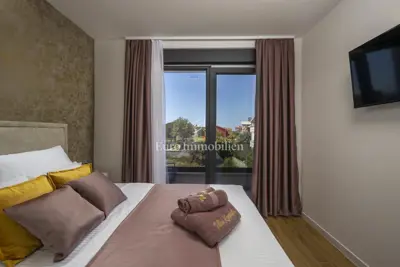 Vila 386 m², Zaton - blizu mora i uređene plaže - 12