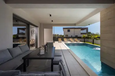 Vila 386 m², Zaton - blizu mora i uređene plaže - 3