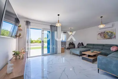 Villa 323 m², Dobrinj - Pool, Sommerküche und Gartenanlage - 9