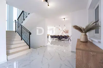 Villa 323 m², Dobrinj - Pool, Sommerküche und Gartenanlage - 3