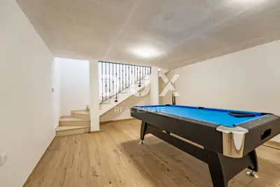 Villa 323 m², Dobrinj - Pool, Sommerküche und Gartenanlage - 18