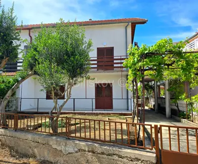 Vodice. atraktivna lokacija, dvojna kuća, prodaja - 2