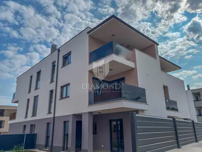 Stan 100 m², Umag - 3 spavaće sobe i 2 balkona - 7