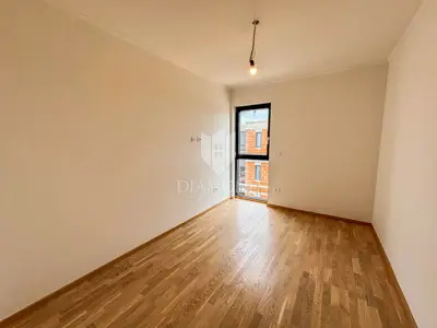 Stan 100 m², Umag - 3 spavaće sobe i 2 balkona - 8