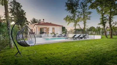 Kuća 152 m², Kanfanar - prizemnica s bazenom - 4