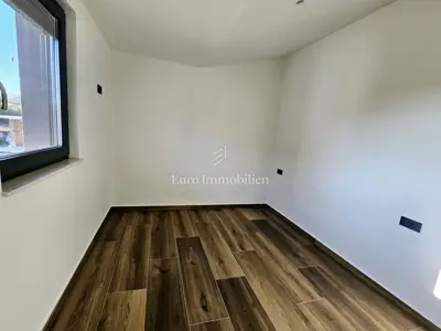Penthouse 98 m², Krk - 3 spavaće sobe i 3 terase - 9