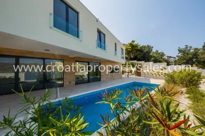 House, Trogir, 326 m², 1 700 000 € - 4