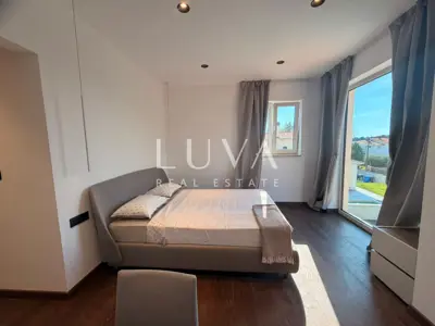 Istra, Poreč, moderna vila s bazenom i vrtom, 180 m² - 11