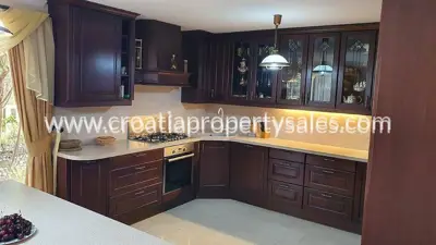 Villa 420 m², Okrug Donji - first row to the sea - 3