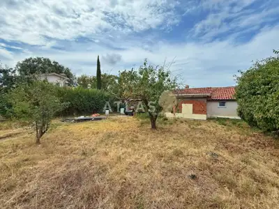 Haus 471 m², Kukci - ruhige Straße und eingezäuntes Grundstück - 3