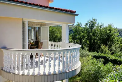 Crikvenica, Grižane - Freistehendes Haus mit 3 Wohnungen, neuere Bauweise! - 9