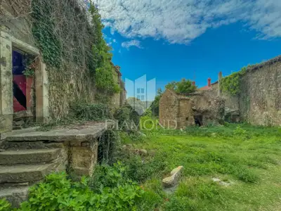 Houses, Momjan surroundings - complex for renovation - 5