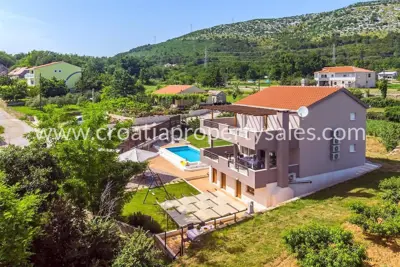 House with pool, Omiš - peace and privacy in the hinterland - 2