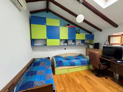 Kuća 180 m², stari grad Labin - investicija za turizam - 19