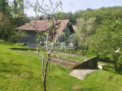 Kraljevac, house and land with a total area of 1,451 m² - 1