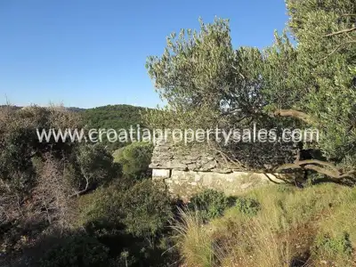 Grundstück, Brač, 70 250 m², 250 000 € - 5