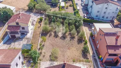 Baugrundstück 600 m², Novigrad - ruhige Lage in Meeresnähe - 2